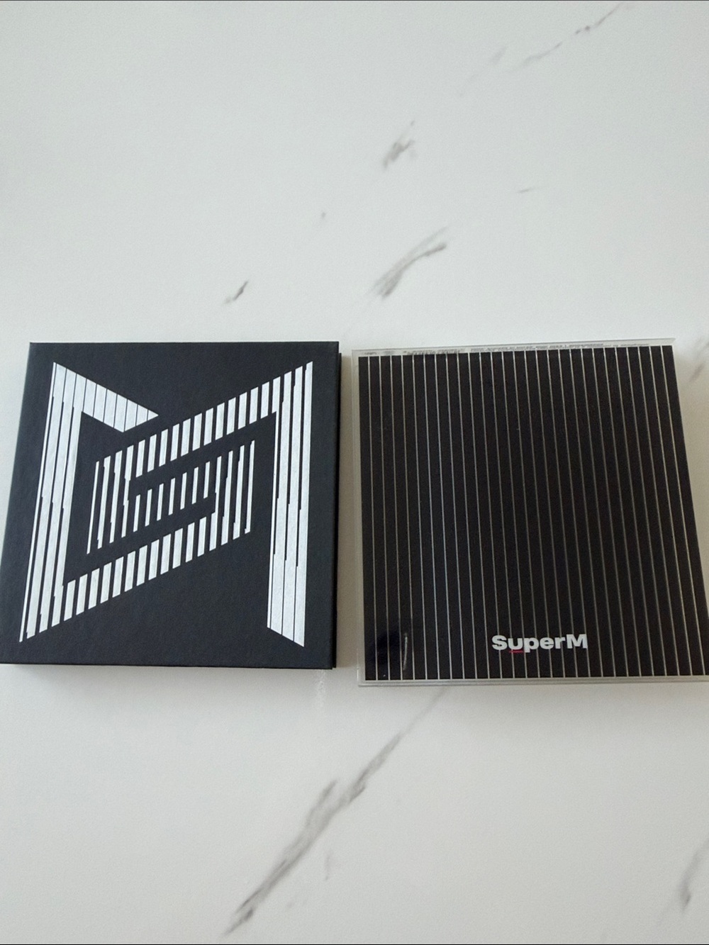 Kpop SuperM 1st Mini Album United
Version